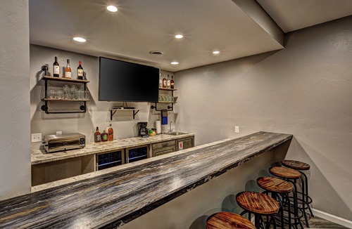 Eagle River House | 7 Bedroom house rental at Wild Eagle Lodge