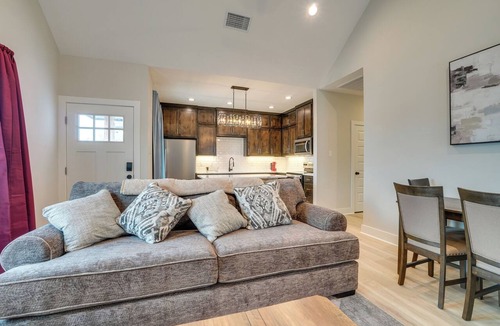 San Angelo Cottage | 7 Mi to Afb: Modern 2-unit Combo in San Angelo