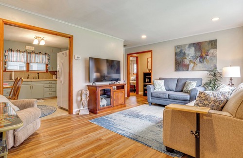 Hemlock Cottage | 7 Mi to Mississinewa Lake! Charming Home
