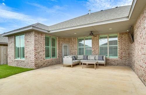 Lubbock House | 8 Mi to Texas Tech: Spacious Lubbock Home