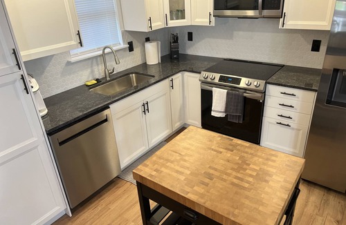 Fountain Square House | A One Level, 4BR Delite Amazing Great Room