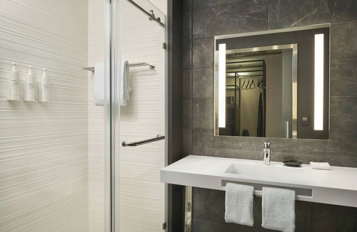 South Lake Union Hotel | AC Hotel by Marriott Seattle Downtown