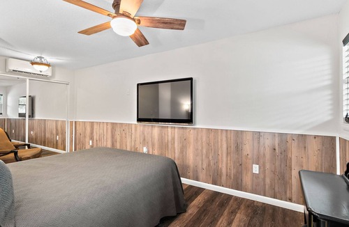 Satellite Beach House | (AC) SPACE FORCE SUITES - 3BR's W/ BEACH ACCESS