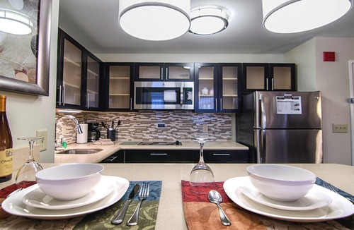Marquette Apartment | Accessible 1-Bedroom King Suite, Marquette