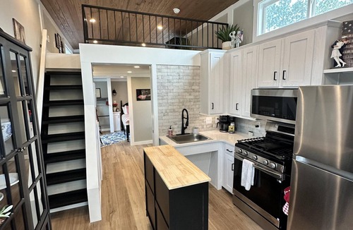 Baker County Cabin | ADA 1 Bed/1 Bath w/Loft - Pet Friendly, Sleeps 4 - ADA 1 Bed/1 Bath w/Loft - Pet Friendly, Sleeps 4