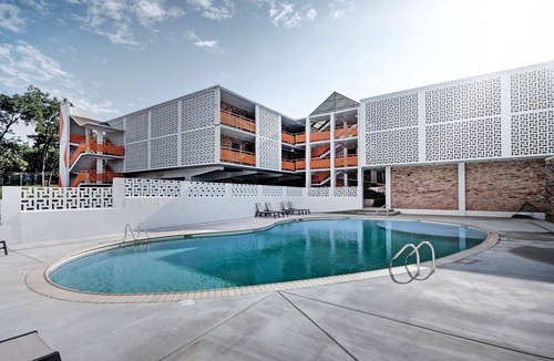 Greater Belhaven Apartment | Admiral Benbow # 254