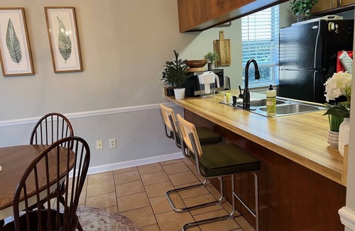 Tallahassee House | Adorable Golf Course House in Tallahassee