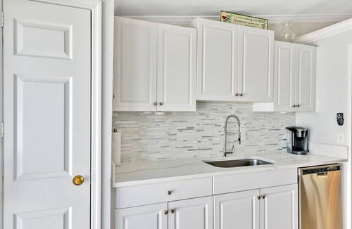North Causeway Cottage | Adorable Intercoastal Villa For Rent