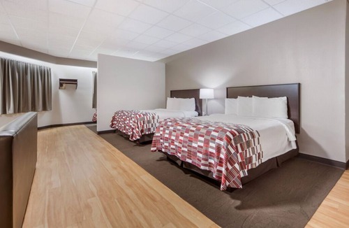 Council Bluffs House | Affordability Meets Comfort! 4 Comfortable Units, Pool, Pets Allowed!