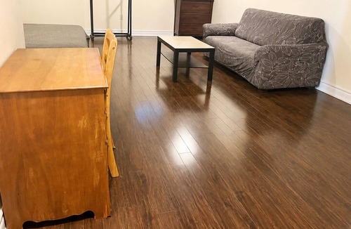 Meadowvale Village House | Affordable Spacious Private Suite| Ensuite Bath | Free Parking | Pearson Airport