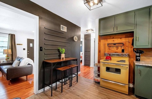 Wichita House | Air Capital Condo - King - Close to McConnell and Derby