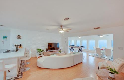 Alligator Point House | Alligator Point Beachfront Home w/Private Hot Tub