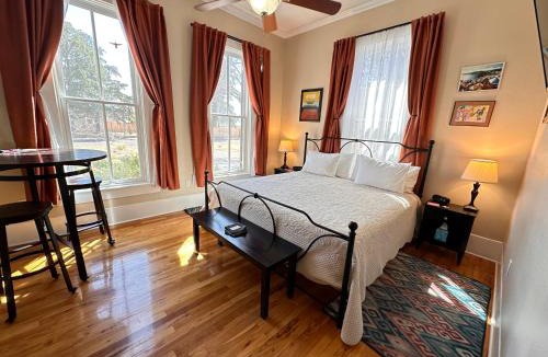 Alpine Bed & Breakfast | Alpine Bed and Breakfast