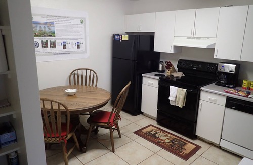 Campus Farm Apartment | Amazing 2Bd2BA, huge apt, private and safe, Rillito River Park walking distance.
