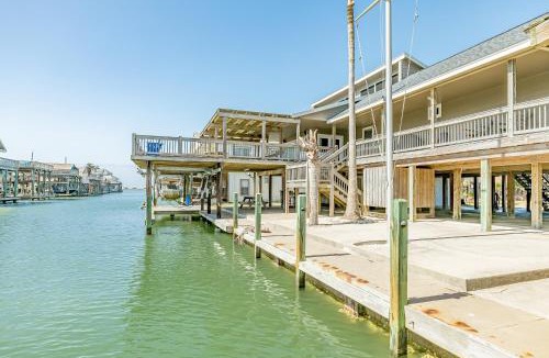San Luis House | Amazing Bayfront, Private Dock, & Huge Deck