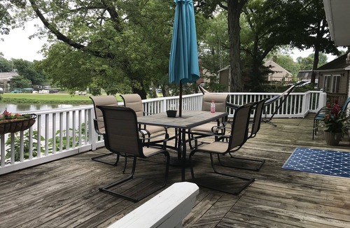 Norway House | Amazing Lakefront House with all the Amenities!