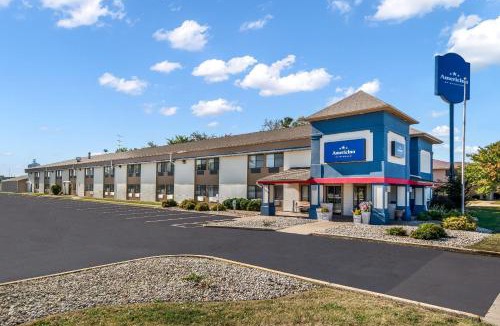 Beloit Hotel | AmericInn by Wyndham Beloit