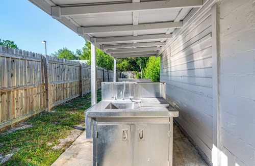 Homosassa Apartment | Angler’s Dream: Studio 2 Mi to 7 Sisters Springs!