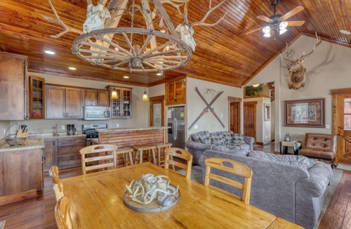 Deadwood Cabin | Antelope Acres