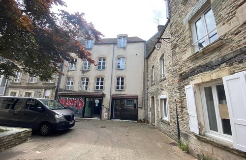 Cherbourg-en-Cotentin Apartment | Apartment "Les Moulins - Studio 1" with Balcony and Wi-Fi