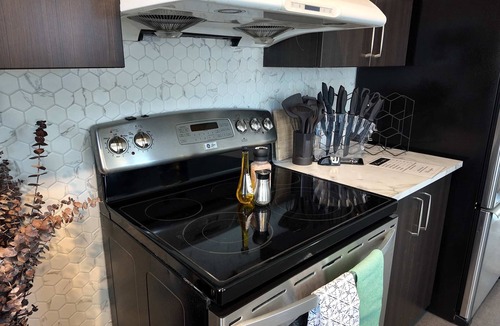 Rouyn-Noranda Apartment | Appartement pro, entrée privée, parking