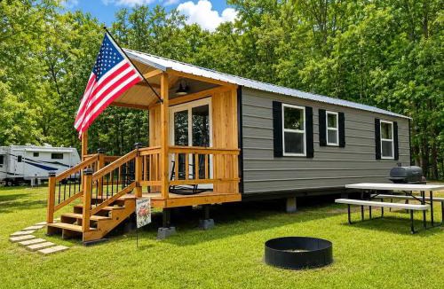Edwards Other | Askews Getaway Lakeside Cabin