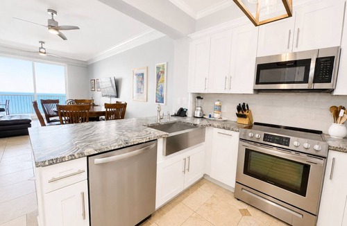 Fort Morgan Condo | Avalon Penthouse 3- Direct Gulf View - King/Queen/TwinXL over Queen bunk