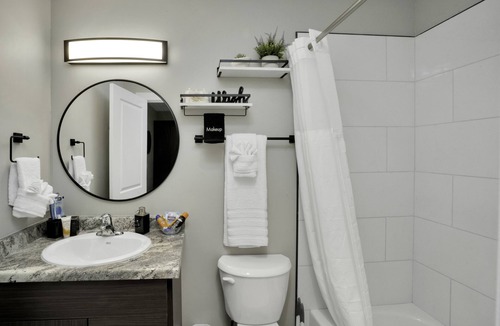 Aztec Apartment | Avant Quarters