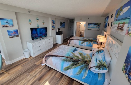 Schulte Park Condo | Awesome 9th. floor Ocean and City View Corner Unit Condo with 75" TV