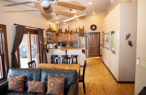Cherry Hill House | Awesome Custom-built Guesthouse In Quiet Downtown Location