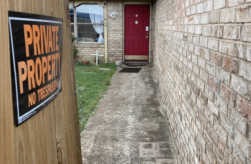Wichita Falls House | B: 2 BDRM 1 BAw/firepit Sleeps 4 Suite B