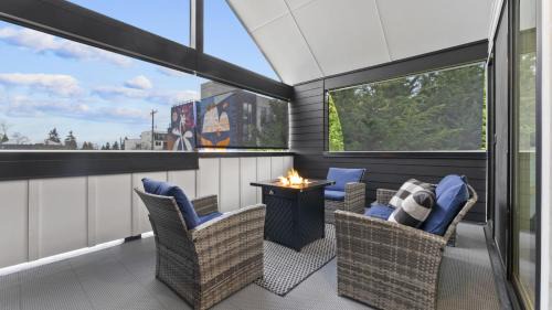 Whittier Heights House | Ballard Hangout - Arcade & Covered Deck