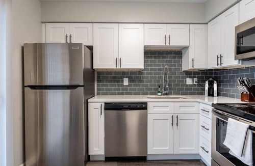 Indianapolis Apartment | Barsala l Modern 2BD Apartments in Glendale - A/62 Living