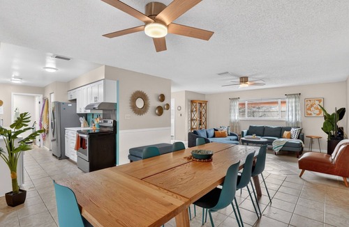 Rockledge House | Bayberry Breeze - 3B/2B Pet Friendly Private Pool