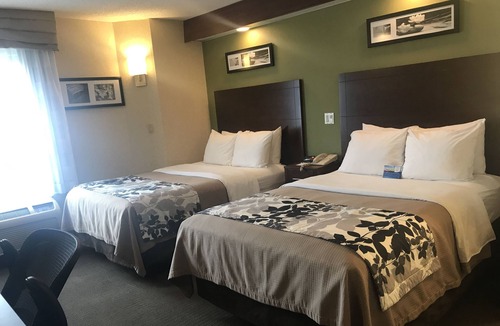 Flat Rock Hotel | Baymont by Wyndham Flat Rock