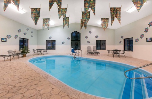 Hot Springs Hotel | Baymont by Wyndham Hot Springs
