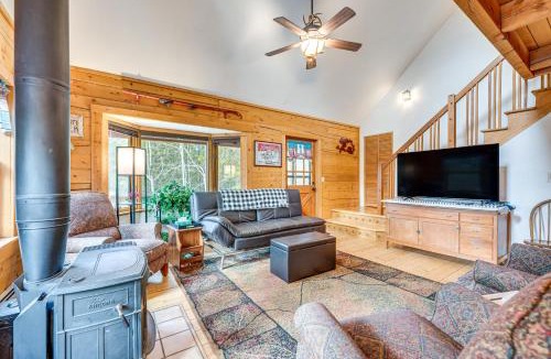 Black Hawk House | BBQs, Hikes & Fireside Nights: Cabin in Black Hawk