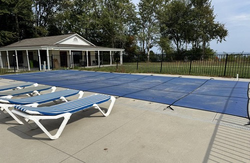Lexington Cabin | Beach front Cottage #3 in Lexington with AC, shared Hot Tub & Pool on Lake Huron