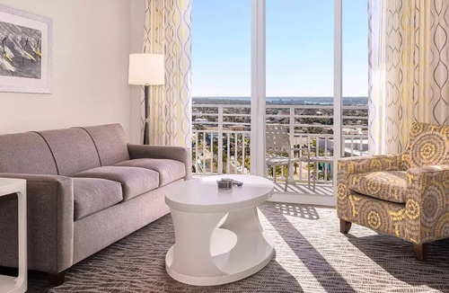 Seabreeze Historic District Resort | Beach Front Wyndham Ocean Walk Resort Luxurious 2BR/2BA Deluxen