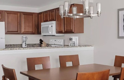 Seabreeze Historic District Resort | Beach Front Wyndham Ocean Walk Resort Luxurious 2BR/2BA Deluxen