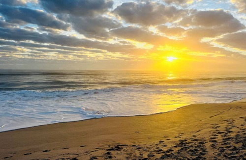 Melbourne Beach Condo | BEACH HOUSE: Oceanfront Sunrise Bliss #6- 1/1 Full kitchen, Private Balcony!