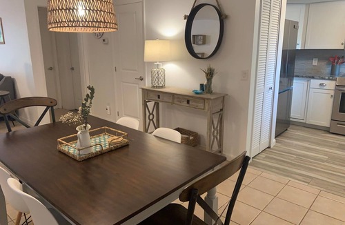 New Smyrna Beach Condo | Beach side condo - Pool - Pickleball - Tennis - Gym - Full equip