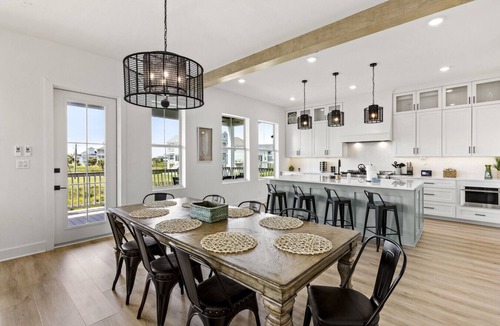 Red Fish Cove House | Beach Side - Modern Island Vibe - Paradise Palms