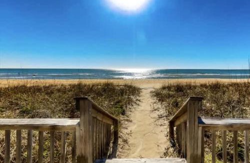 St. George Island House | Beachfront Coastal Cottage St George Island