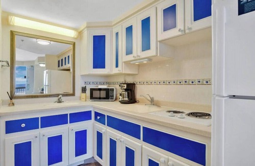 Ortona Park Apartment | Beachfront studio w/direct Atlantic views