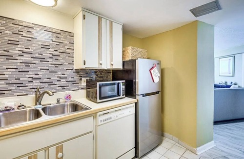 Daytona Beach Shores House | Beachfront Daytona Condo w/Pool & Hot Tub Access!