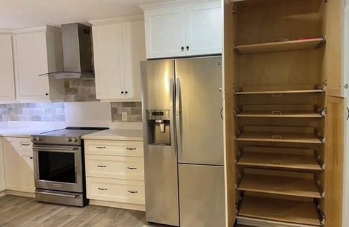 Brown House | Beachside Beauty! Remodeled 2/2.5 townhome just blocks from New Smyrna Beach.