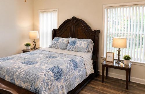 East County Civic Group Apartment | Beautiful And Modern, Valrico Apartment