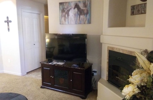 Mesilla Park Condo | Beautiful Deluxe Condo ; 2 Bedroom, 2nd Floor