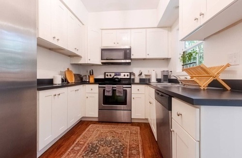 Gainesville House | Beautiful Home Walking Distance to UF Stadium